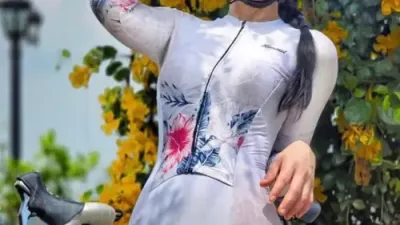 야릇한데..